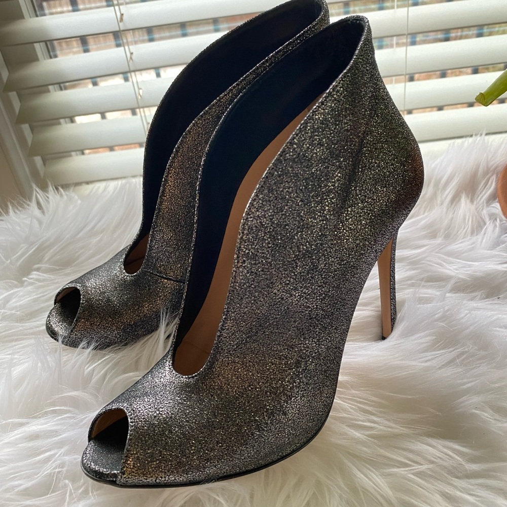 Gianvito Rossi Silver Glitter Peep-Toe Heels 38.5